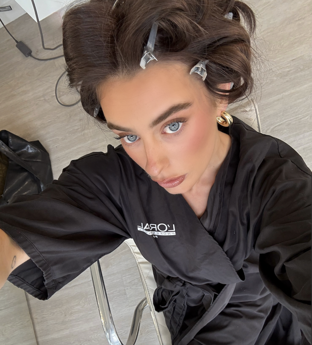 L'Ère du "Expensive Brunette" : Le Luxe Discret pour les Brunes
